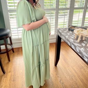 Light green maternity dress